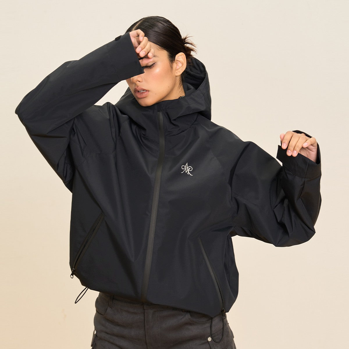 Ariseism American Retro Embroidery Logo Three Defense Outdoor Hooded Jacket Coat Women's 04 Spring and Autumn New Style